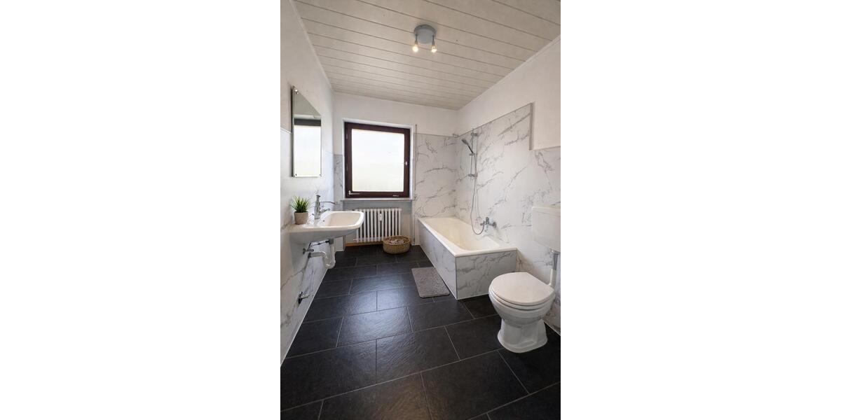 Erdgeschoßwohnung Poppenhausen - 2 Zimmer, 69 m&sup2;, 129.000&euro; | Angebot:26038380