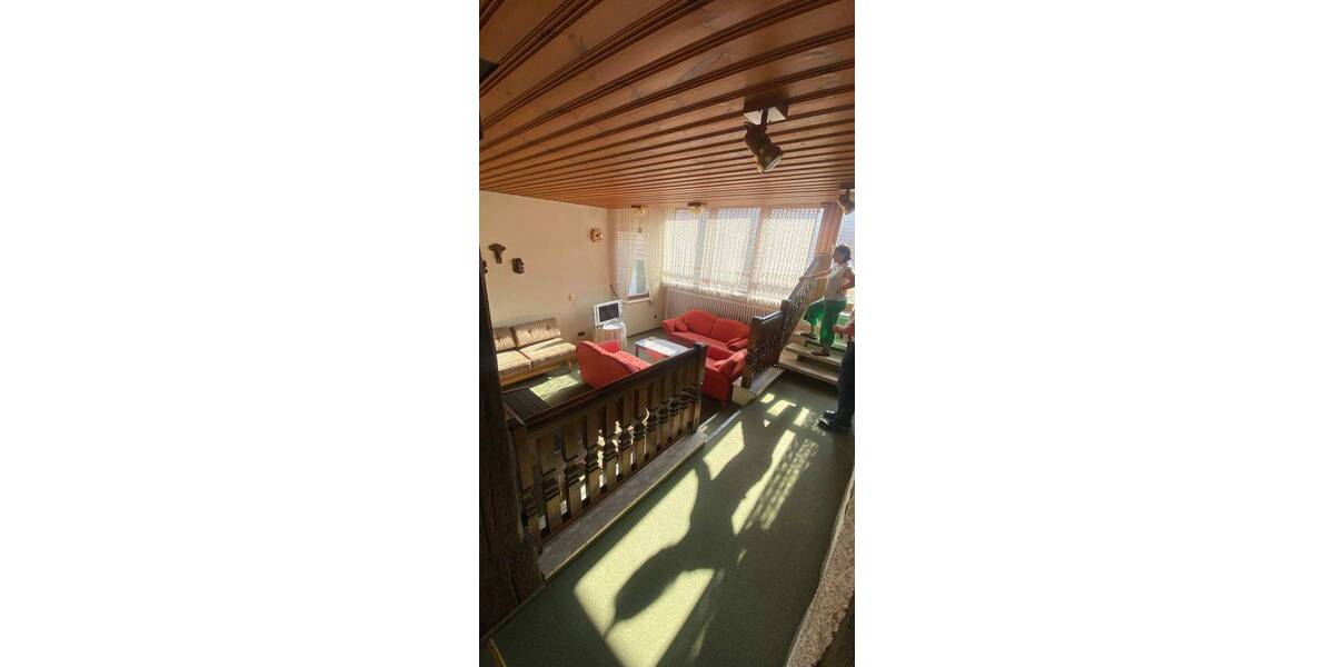 Einfamilienhaus Volkach - 9 Zimmer, 415.000&euro; | Angebot:25771722