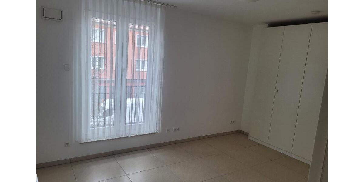 Etagenwohnung Schweinfurt Gartenstadt - 5 Zimmer, 173 m&sup2;, 1.900&euro; | Angebot:26004629