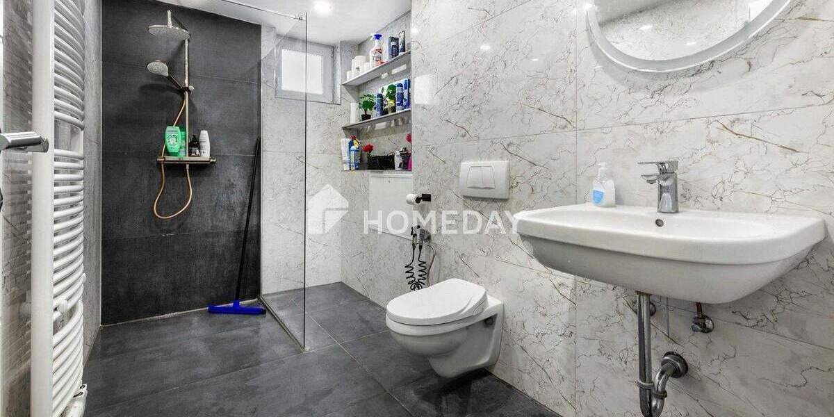 Einfamilienhaus Volkach Gaibach - 7 Zimmer, 230 m&sup2;, 350.000&euro; | Angebot:25689191