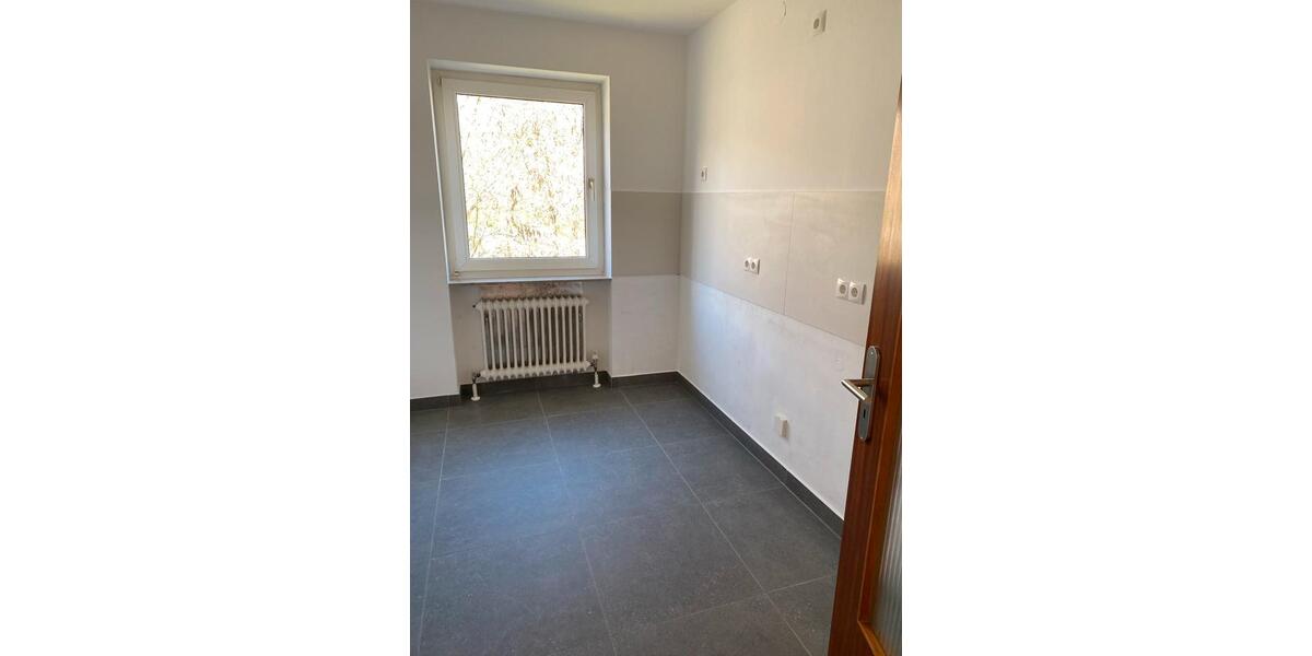 Etagenwohnung Rimpar - 3 Zimmer, 83 m&sup2;, 1.150&euro; | Angebot:25972976