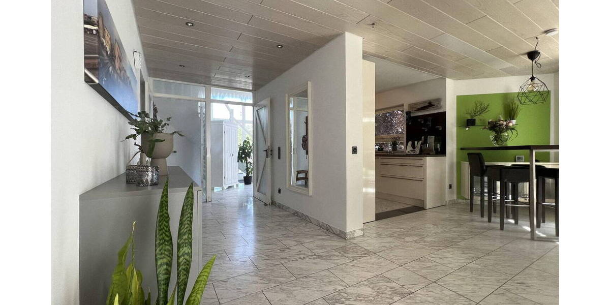 Einfamilienhaus Schweinfurt Nordöstlicher Stadtteil - 9 Zimmer, 188 m&sup2;, 749.000&euro; | Angebot:26148778