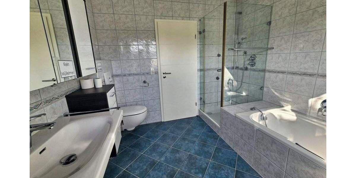 Etagenwohnung Euerdorf - 4 Zimmer, 140 m&sup2;, 195.000&euro; | Angebot:25927435