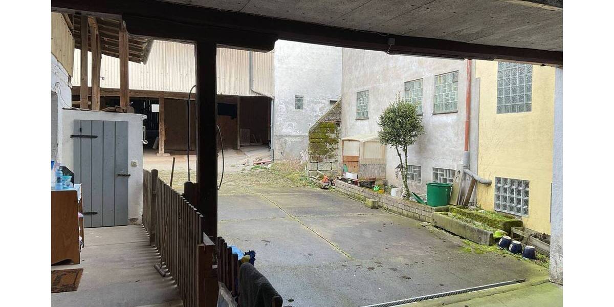 Mehrfamilienhaus, Wohnhaus Bundorf - 9 Zimmer, 200 m&sup2;, 149.000&euro; | Angebot:25733248