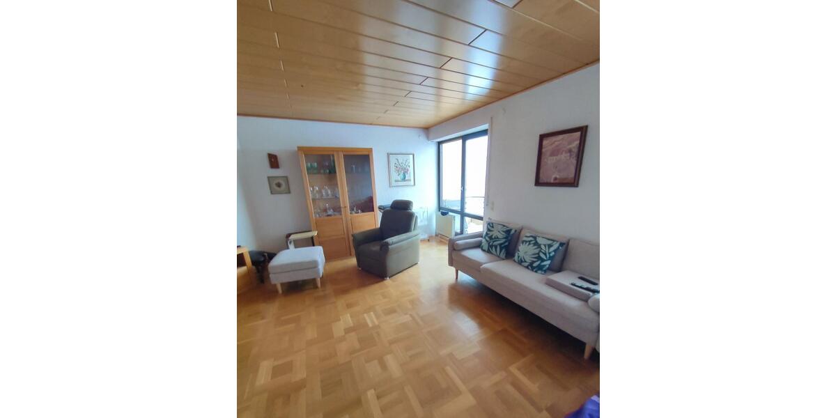 Etagenwohnung Volkach - 3 Zimmer, 89 m&sup2;, 800&euro; | Angebot:25059111