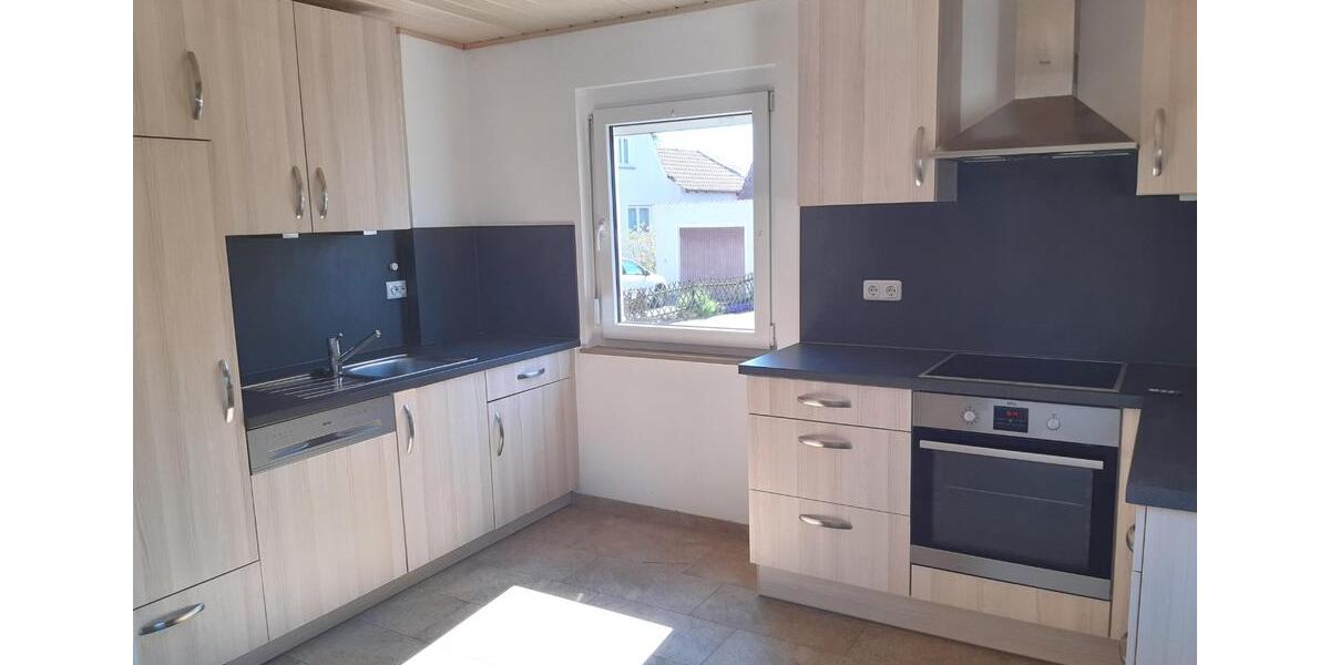 Doppelhaushälfte Wiesentheid - 4.5 Zimmer, 93 m&sup2;, 320.000&euro; | Angebot:26698019
