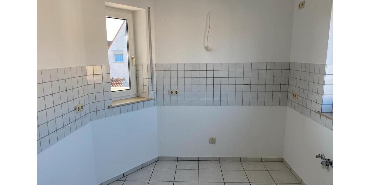 Etagenwohnung Schweinfurt Gartenstadt - 4 Zimmer, 111 m&sup2;, 1.220&euro; | Angebot:25960615