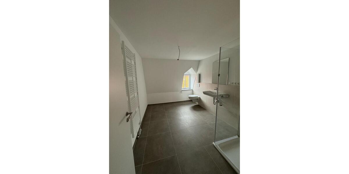 Dachgeschoßwohnung Wiesentheid - 2 Zimmer, 54 m&sup2;, 511&euro; | Angebot:25852647