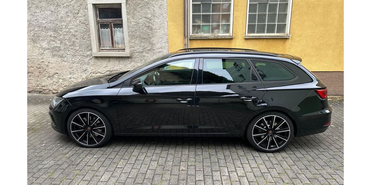 Seat Leon 58.000 km 23.900 &euro; Oberpleichfeld 97241