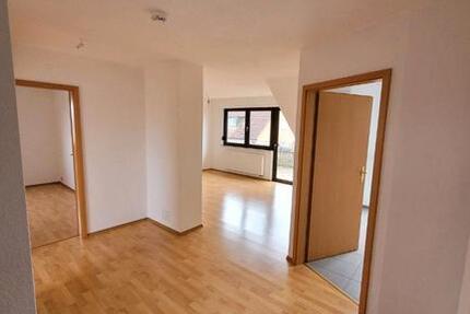 Wohnung Kürnach - 3 Zimmer, 72 m&sup2;, 832&euro; | Angebot:25937749