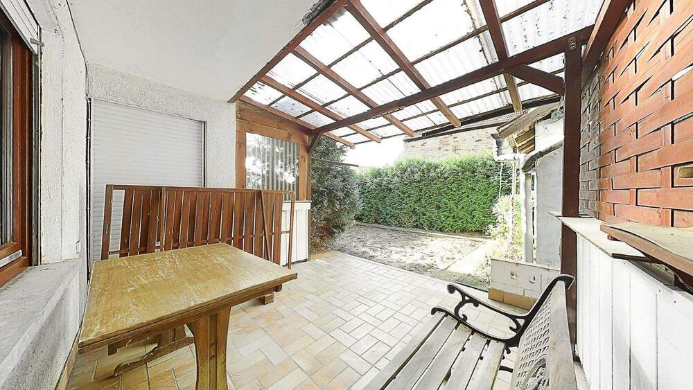 Einfamilienhaus Volkach Eichfeld - 1 Zimmer, 172 m&sup2;, 290.000&euro; | Angebot:25743799