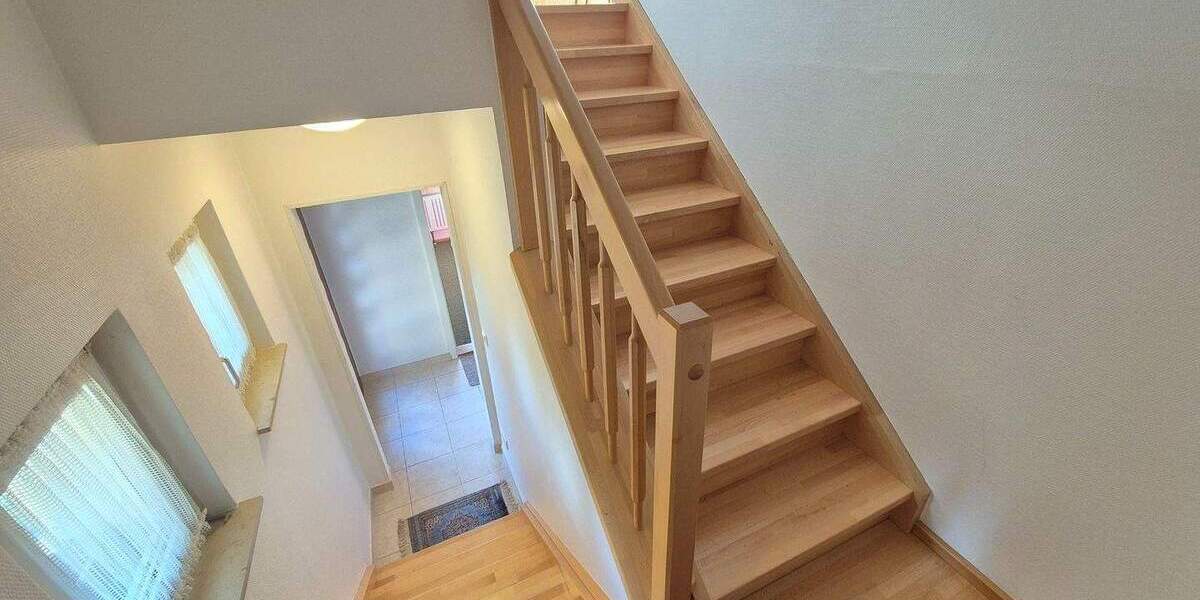 Einfamilienhaus Bad Kissingen Garitz - 6 Zimmer, 179 m&sup2;, 340.000&euro; | Angebot:25728103