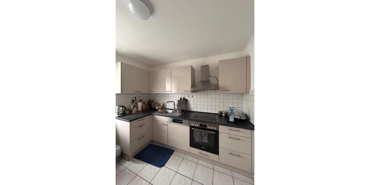 Etagenwohnung Niederwerrn - 3 Zimmer, 118 m&sup2;, 875&euro; | Angebot:25491560