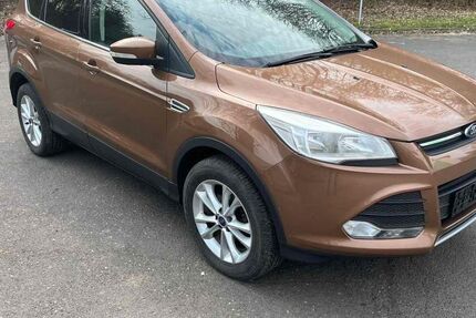 Ford Kuga 111.200 km 9.990 &euro; Schweinfurt 97422