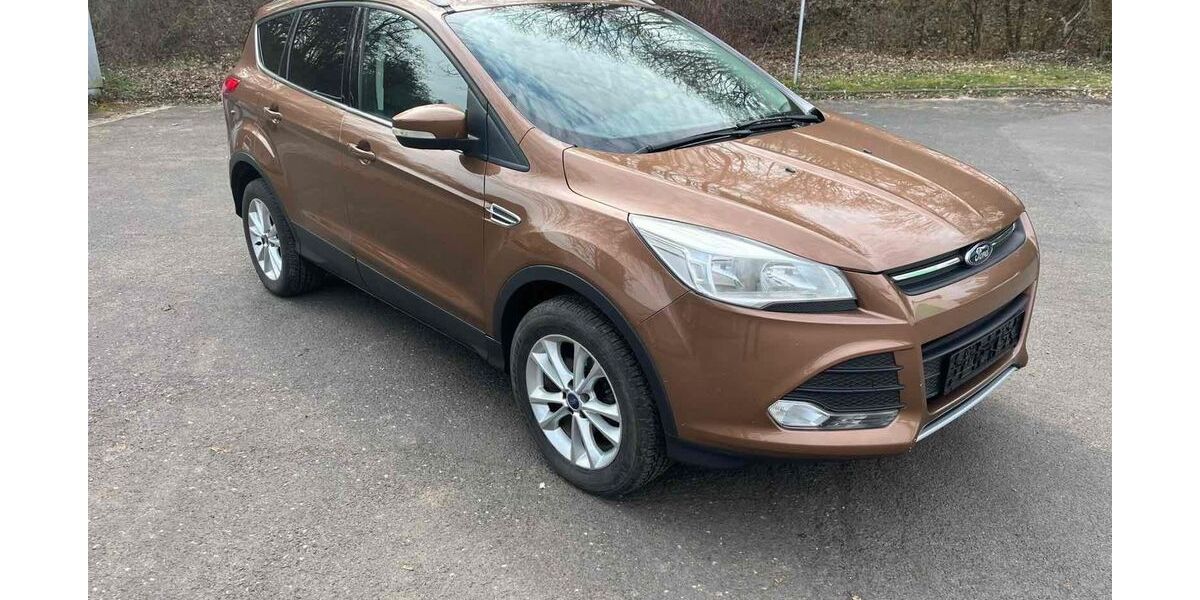 Ford Kuga 111.200 km 9.990 &euro; Schweinfurt 97422