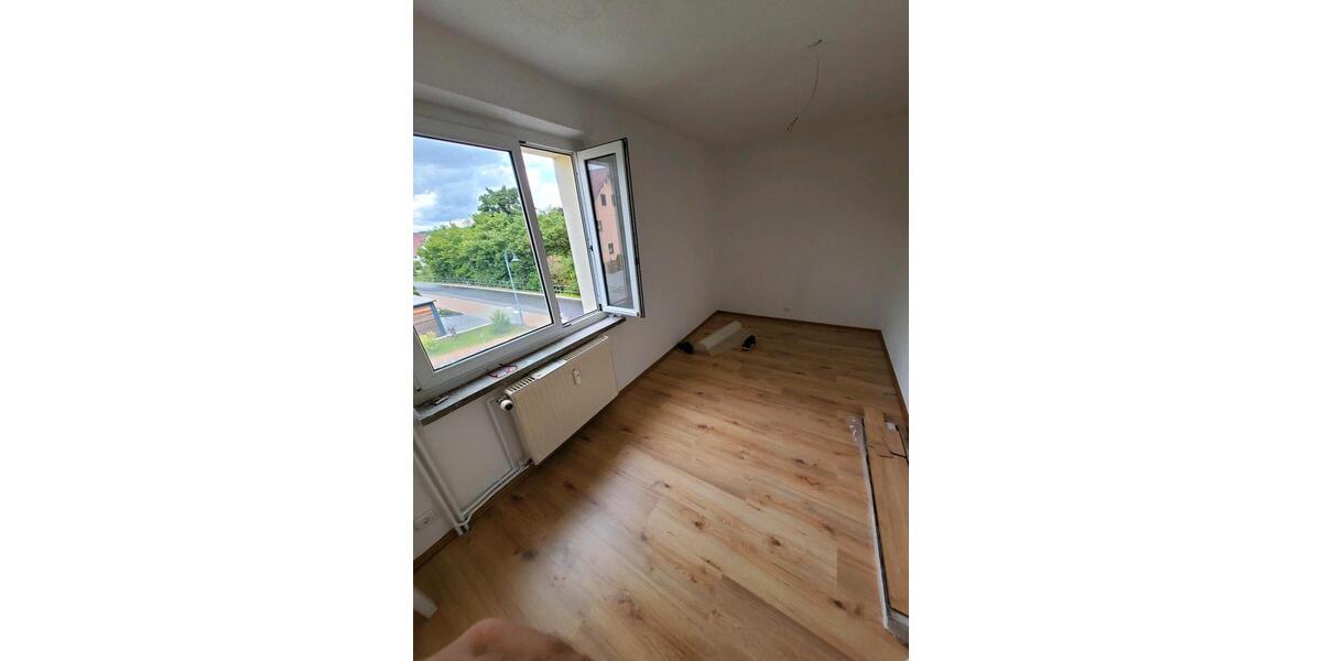 Etagenwohnung Estenfeld - 3 Zimmer, 64 m&sup2;, 65.000&euro; | Angebot:25589365