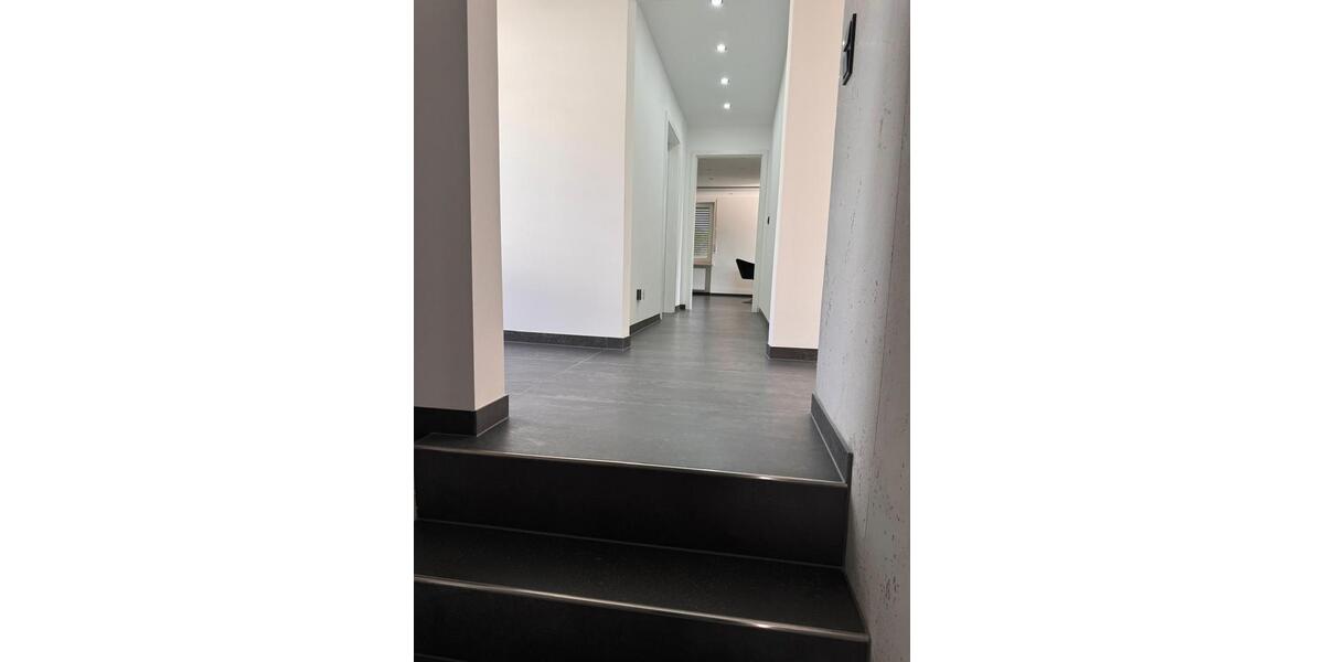 Einfamilienhaus Dittelbrunn - 7 Zimmer, 220 m&sup2;, 875.000&euro; | Angebot:26795473
