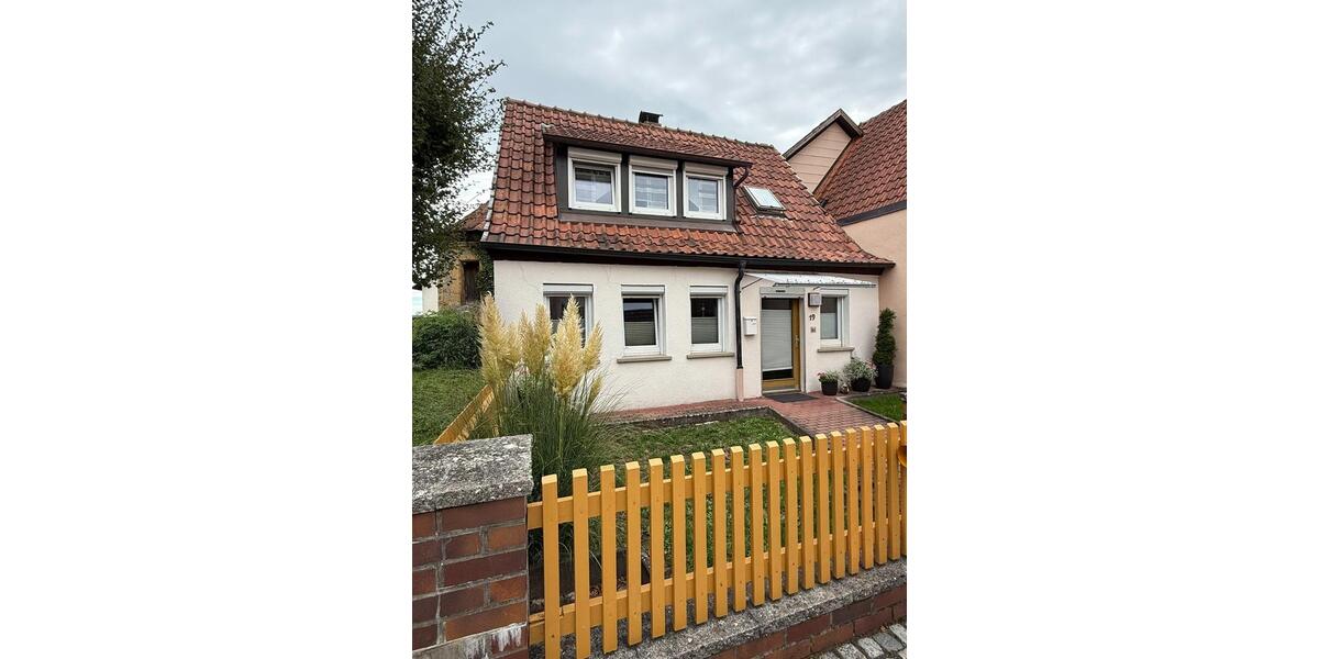 Einfamilienhaus Hofheim in Unterfranken - 4 Zimmer, 90 m&sup2;, 195.000&euro; | Angebot:25550427