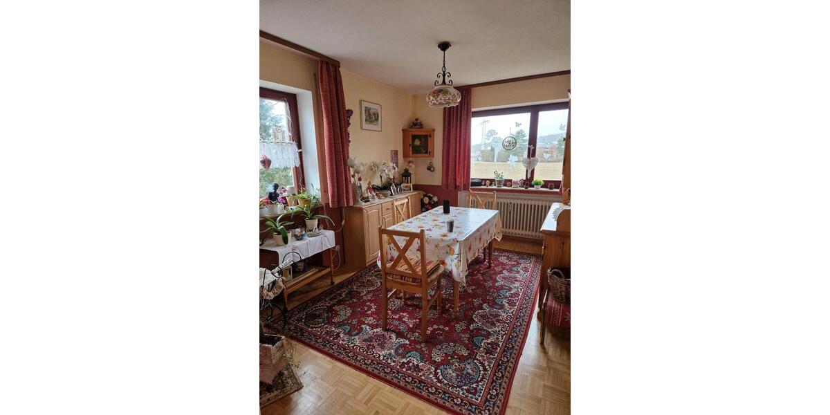 Etagenwohnung Oerlenbach - 4.5 Zimmer, 108 m&sup2;, 800&euro; | Angebot:25305096