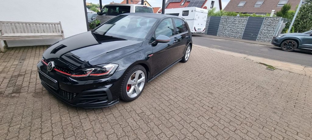 VW Golf 187.700 km 9.990 &euro; Stammheim 97509