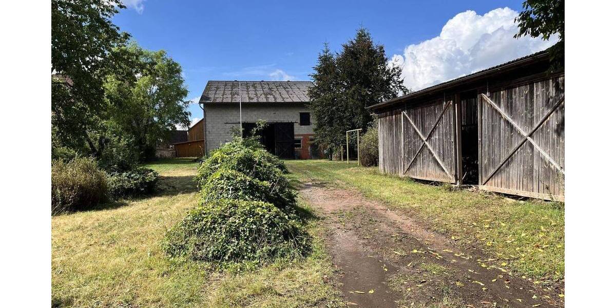 Einfamilienhaus Hofheim - 9 Zimmer, 200 m&sup2;, 270.000&euro; | Angebot:26930429
