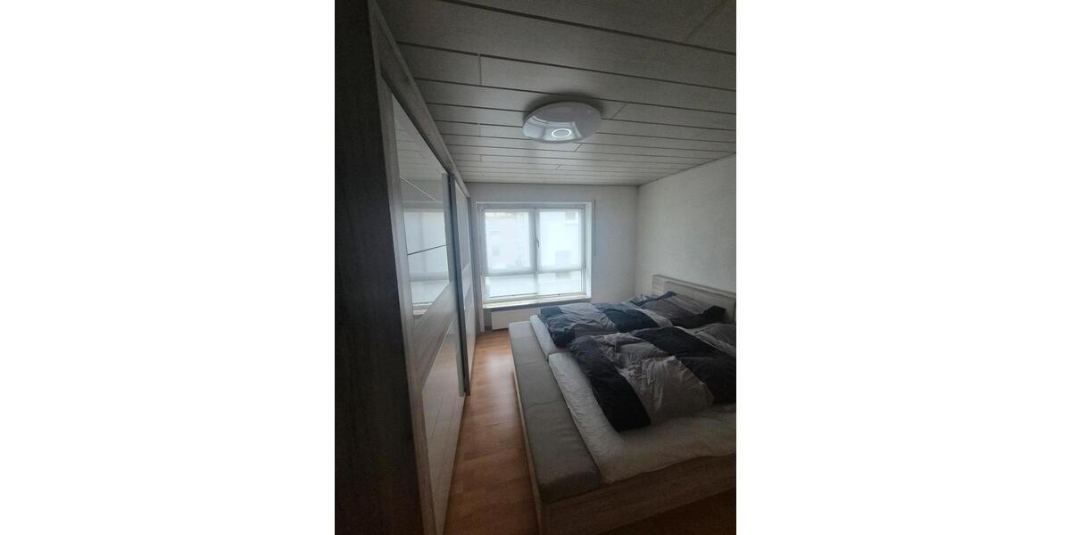 Etagenwohnung Niederwerrn - 3 Zimmer, 92 m&sup2;, 800&euro; | Angebot:25935691