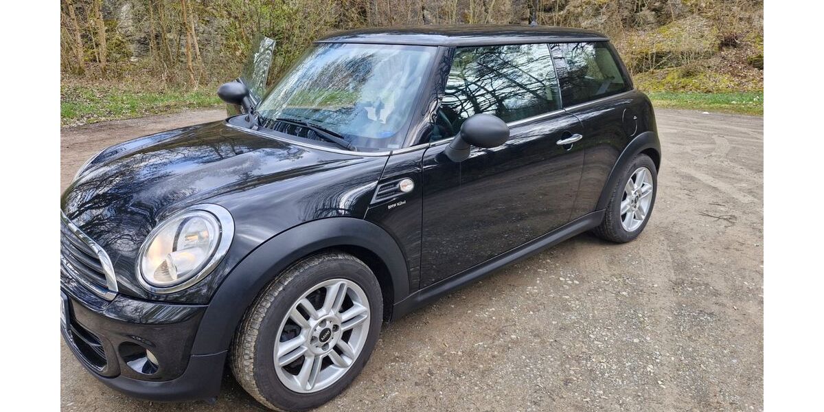 Mini ONE 146.000 km 3.990 &euro; Hammelburg 97762