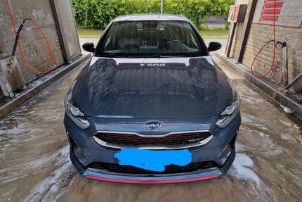 Kia pro ceed / ProCeed 97.890 km 17.200 &euro; Büchold 97450
