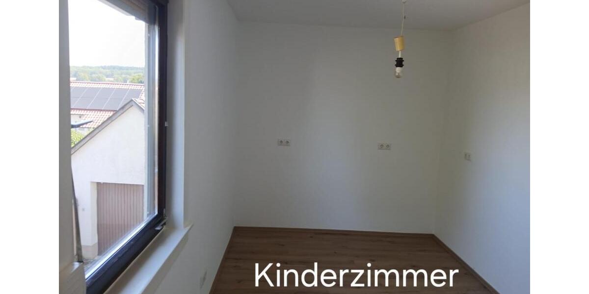 Etagenwohnung Aidhausen - 6 Zimmer, 160 m&sup2;, 896&euro; | Angebot:25379405