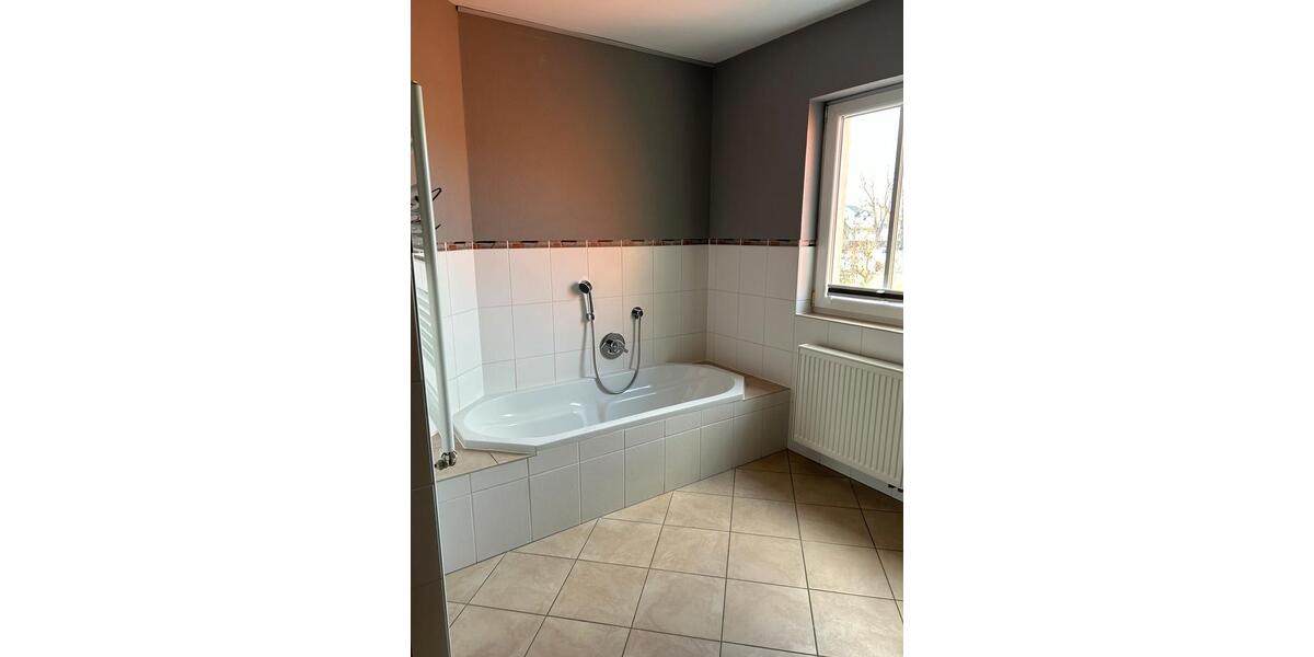 Einfamilienhaus Kolitzheim - 4.5 Zimmer, 165 m&sup2;, 1.600&euro; | Angebot:26007665