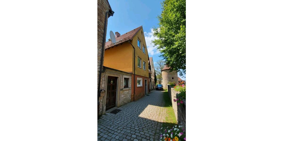 Einfamilienhaus Dettelbach - 6 Zimmer, 75 m&sup2;, 229.000&euro; | Angebot:24398595