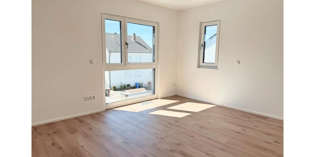 Doppelhaushälfte Unterpleichfeld - 5 Zimmer, 145 m&sup2;, 2.190&euro; | Angebot:26462335