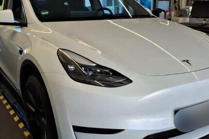 Tesla Model Y 58.208 km 30.950 &euro; Bad Kissingen 97688