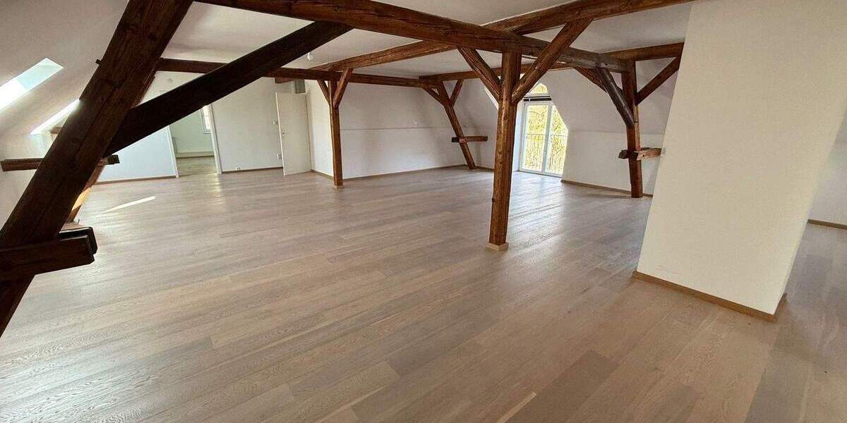 Einfamilienhaus Volkach Rimbach - 5 Zimmer, 200 m&sup2;, 1.690&euro; | Angebot:25736615