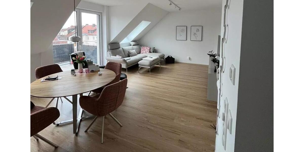Dachgeschoßwohnung Schweinfurt Gartenstadt - 4 Zimmer, 98 m&sup2;, 1.190&euro; | Angebot:25990721