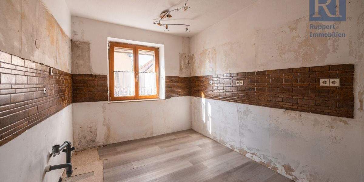 Mehrfamilienhaus, Wohnhaus Rimpar - 6 Zimmer, 187 m&sup2;, 278.000&euro; | Angebot:25909246