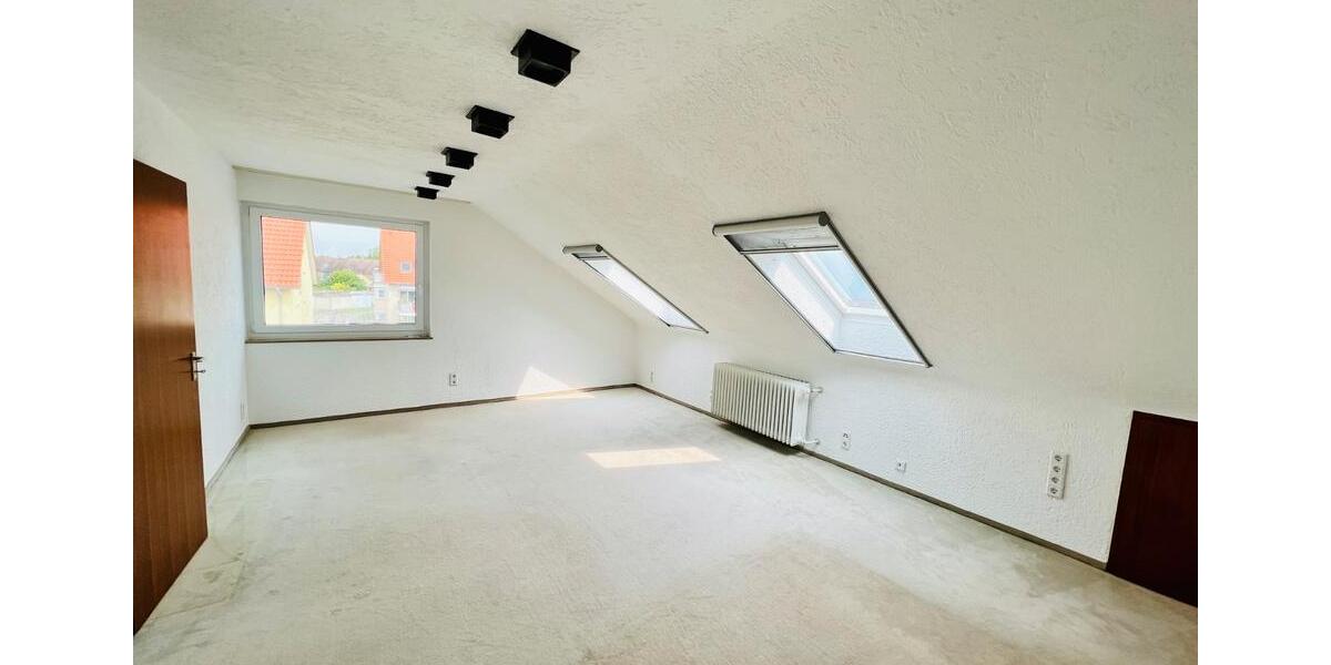 Reihenhaus Niederwerrn - 7 Zimmer, 156 m&sup2;, 398.000&euro; | Angebot:25299512