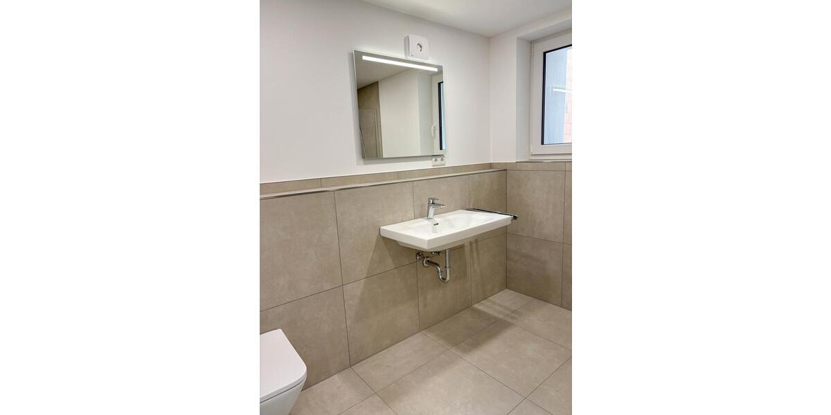 Erdgeschoßwohnung Estenfeld - 3 Zimmer, 103 m&sup2;, 1.235&euro; | Angebot:25415395