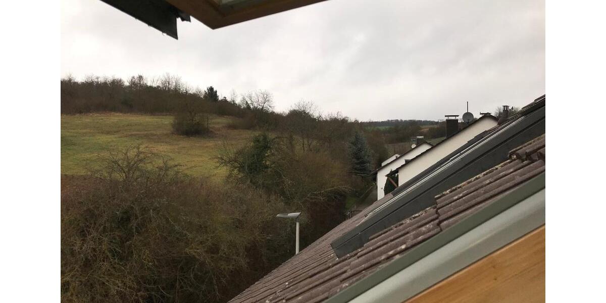 Dachgeschoßwohnung Rimpar - 3 Zimmer, 80 m&sup2;, 720&euro; | Angebot:25086684