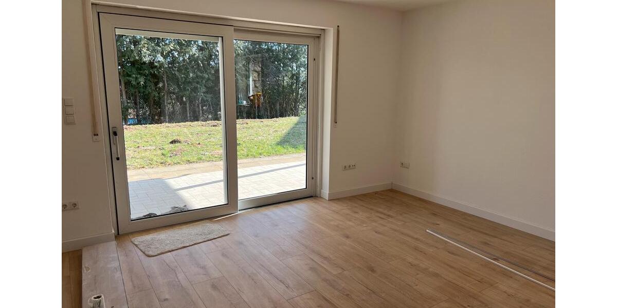 Erdgeschoßwohnung Üchtelhausen - 2 Zimmer, 80 m&sup2;, 820&euro; | Angebot:25663305