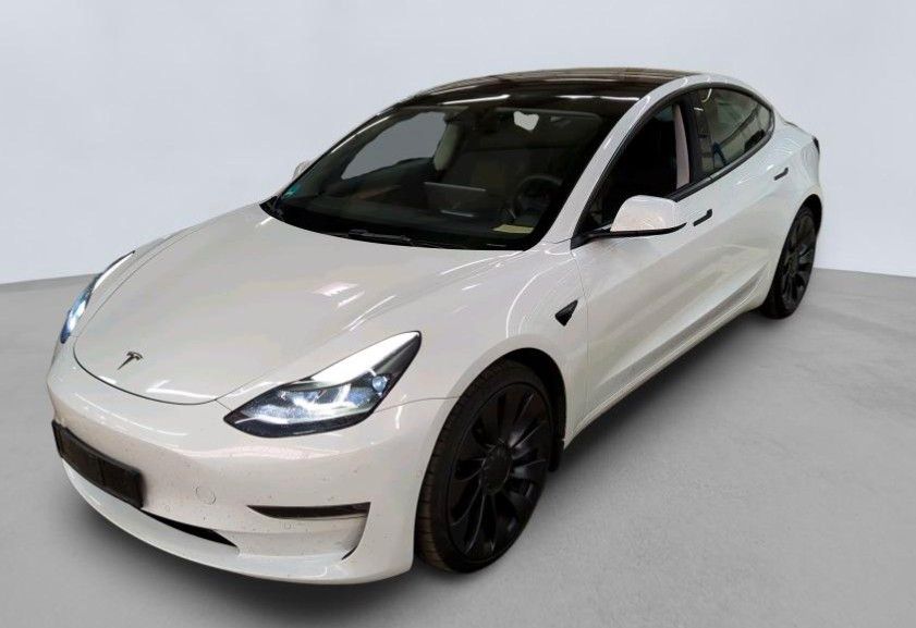 Tesla Model 3 99.214 km 28.950 &euro; Bad Kissingen 97688