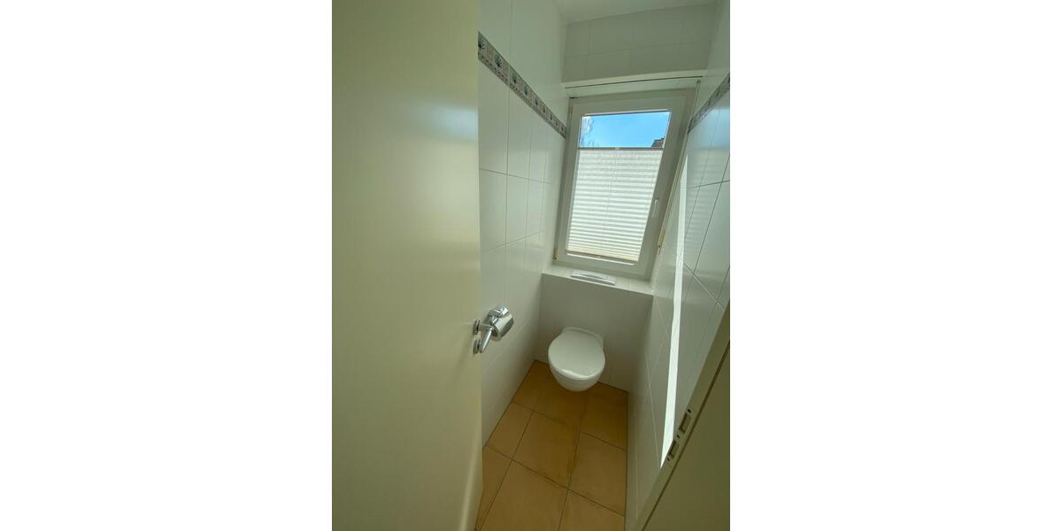 Einfamilienhaus Haßfurt - 6 Zimmer, 177 m&sup2;, 1.650&euro; | Angebot:24333611