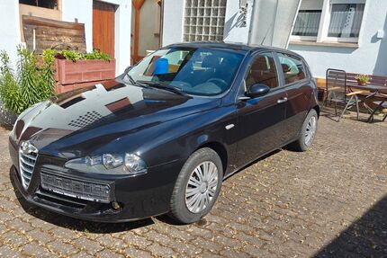 Alfa Romeo 147 69.595 km 3.600 &euro; Röthlein 97520