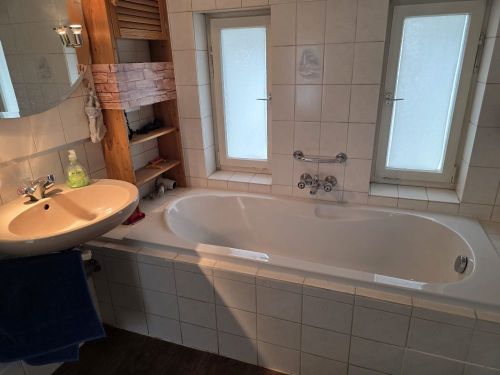 Charmantes Einfamilienhaus in ruhiger Lage von 97717 Sulzthal (ID 10693) - Einfamilienhaus Sulzthal Sulzthal | Angebot:27150811