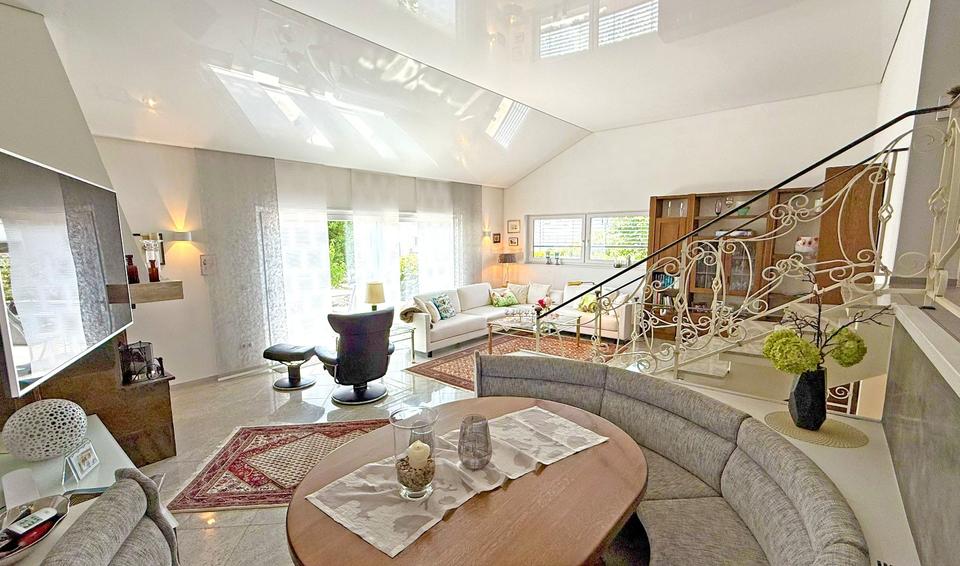 Einfamilienhaus Geldersheim - 7.5 Zimmer, 215 m&sup2;, 690.000&euro; | Angebot:25404539