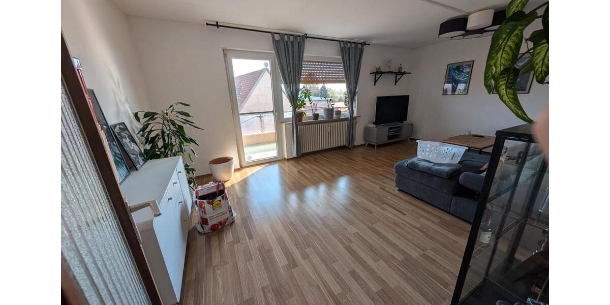 Etagenwohnung Kolitzheim - 3 Zimmer, 76 m&sup2;, 505&euro; | Angebot:25980151