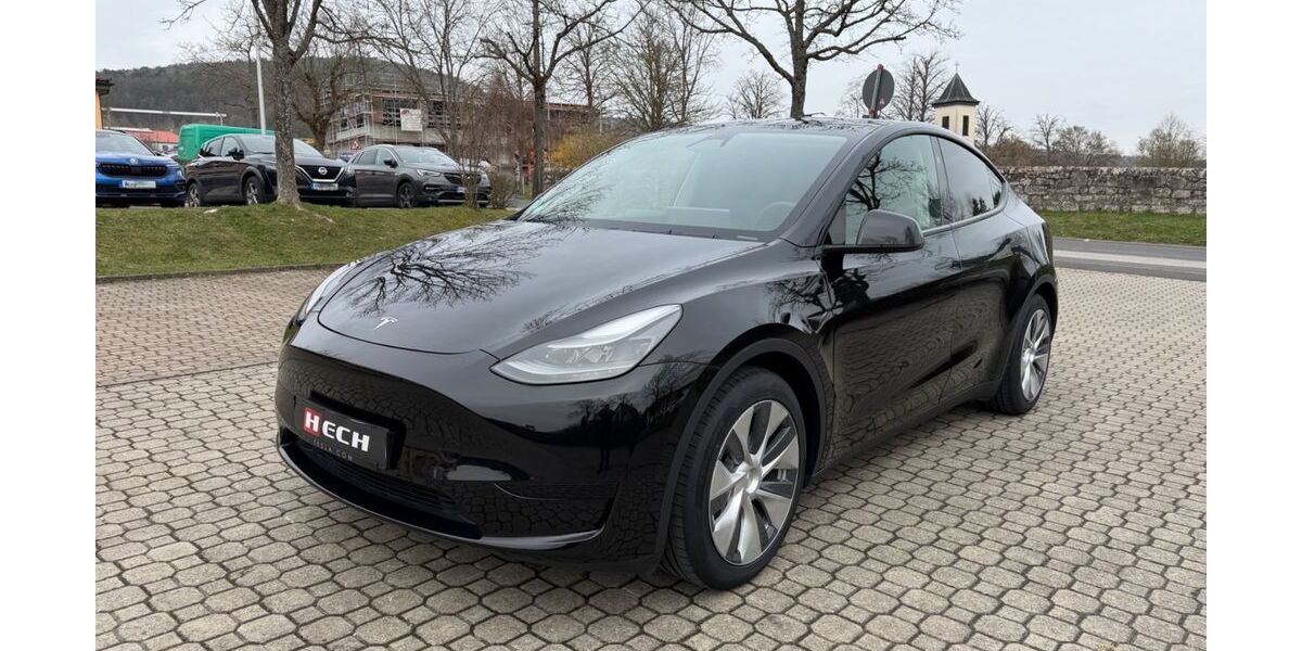 Tesla Model Y 14.406 km 31.000 &euro; Bad Bocklet 97708