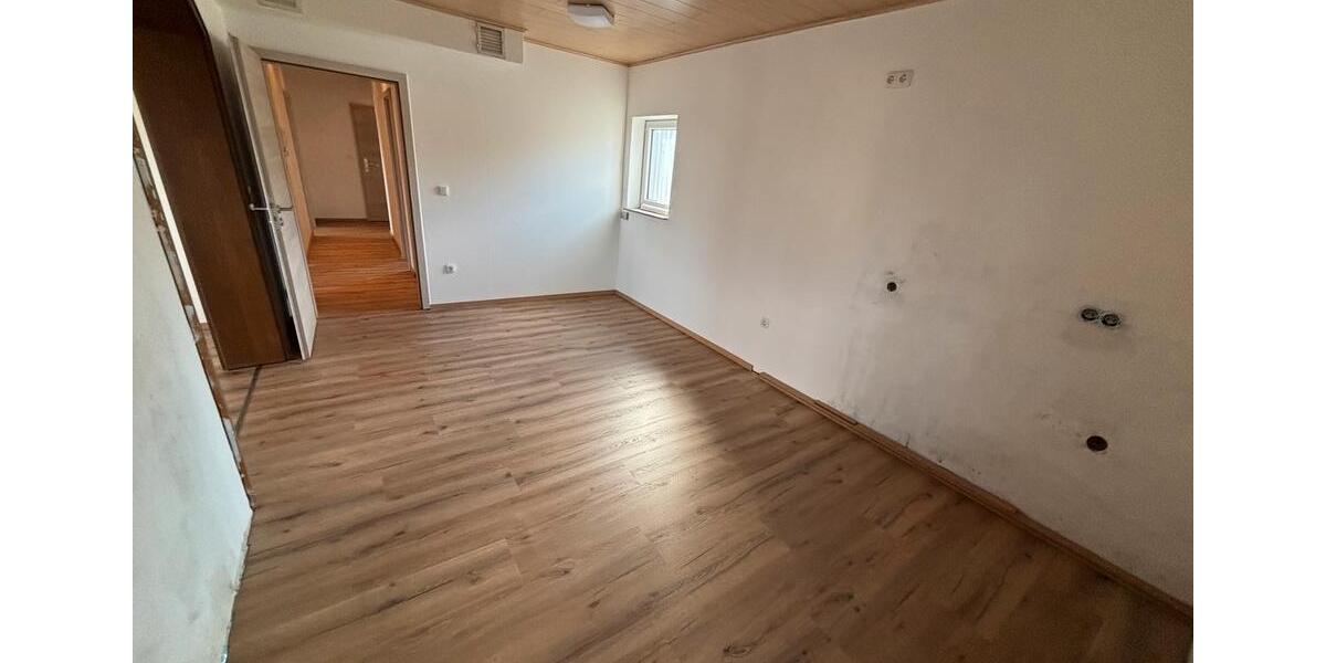 Etagenwohnung Haßfurt - 3 Zimmer, 77 m&sup2;, 750&euro; | Angebot:25993789