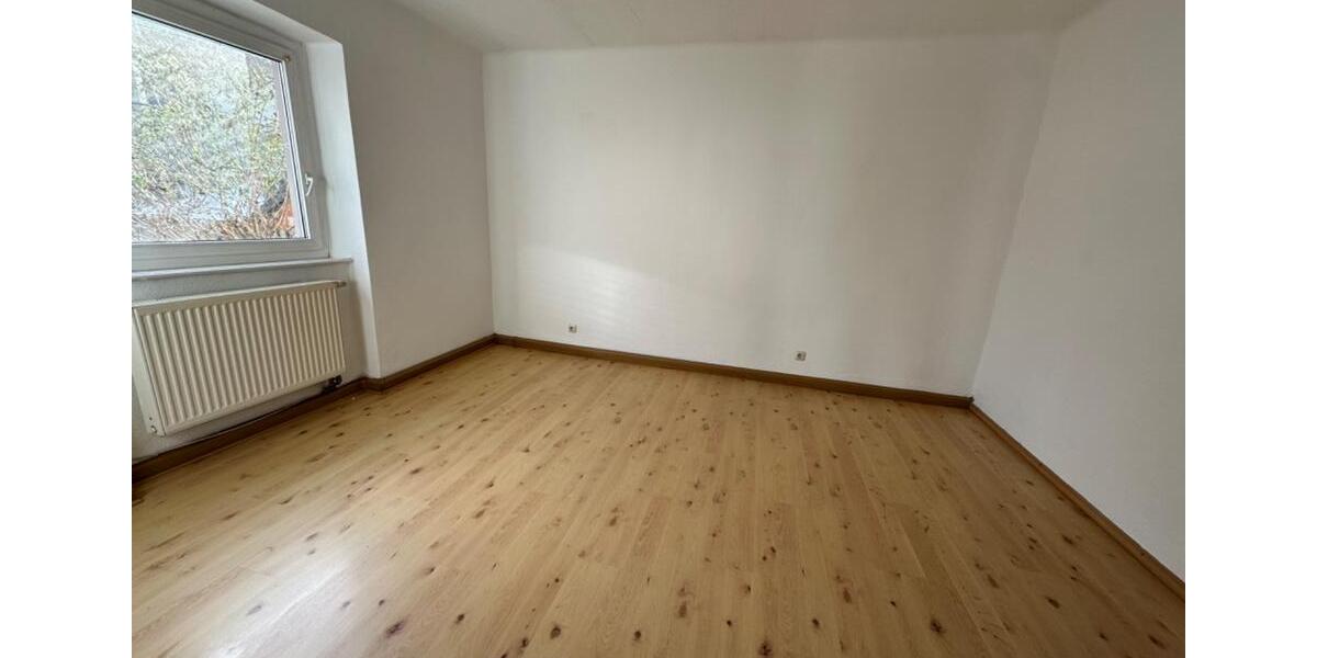 Hochparterre Gerolzhofen - 3 Zimmer, 78 m&sup2;, 675&euro; | Angebot:25291264