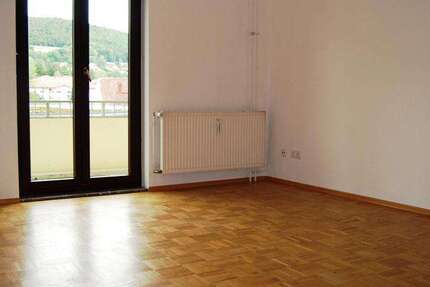 Wohnung Bad Kissingen - 2.5 Zimmer, 70 m&sup2;, 475&euro; | Angebot:26854775